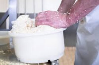 Bezoek de kaasboer + kaas maken (grootouder en kleinkind)